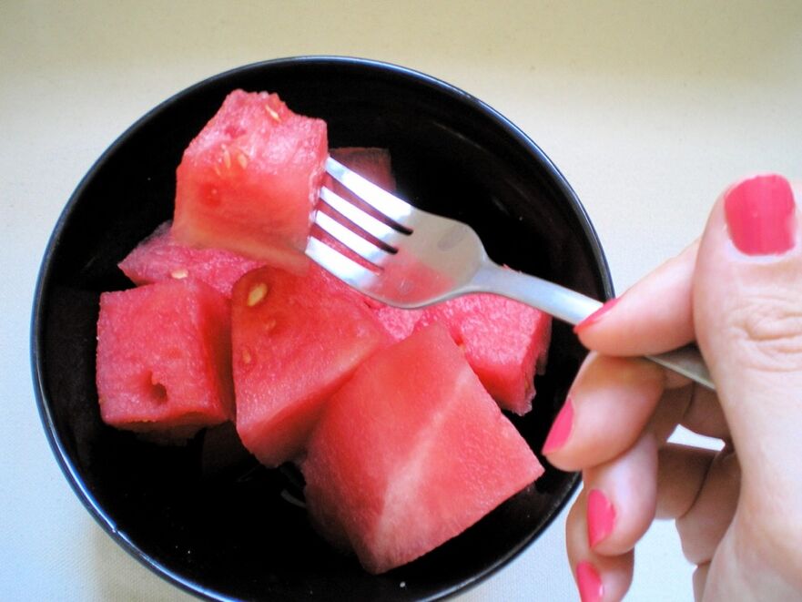 парчиња лубеница за губење на тежината