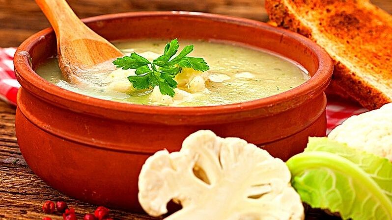 кремаста супа од карфиол на кето диета