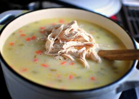 Пире супа со зеленчук и пилешко за пациенти по холецистектомија