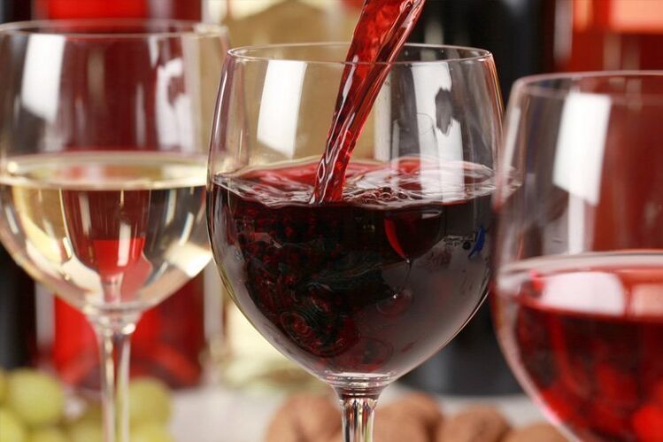 црвеното вино е добро за луѓето со четврта крвна група